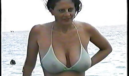 Een dunne Blondine stopte haar hoed door panty porno tube amatur ' s voor de webcam.