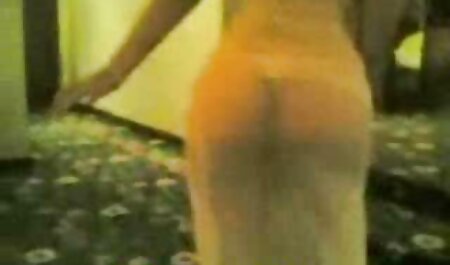 Dildo handjob erotic amateur film blond in slaapkamer